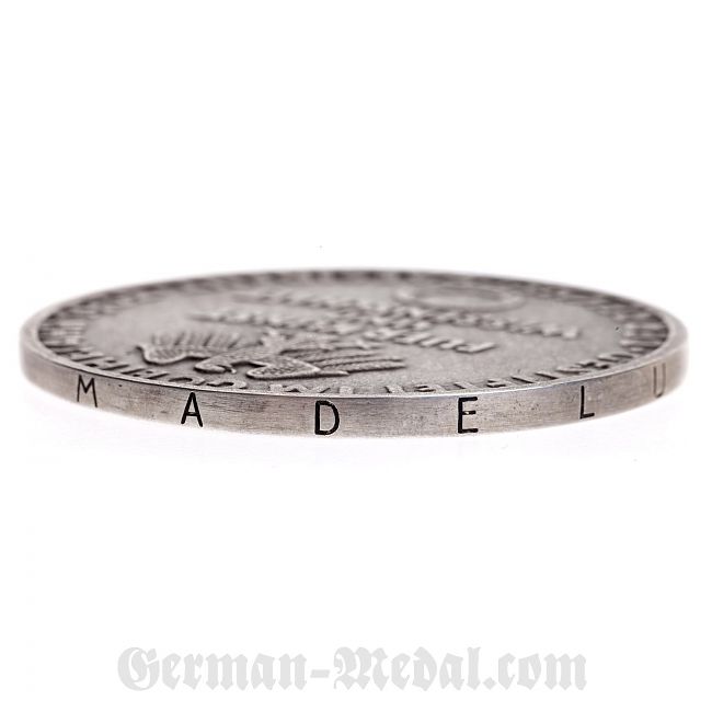 Медаль Гёте в футляре /Erwin Madelung/. РЕДКО Фалеристика Германии